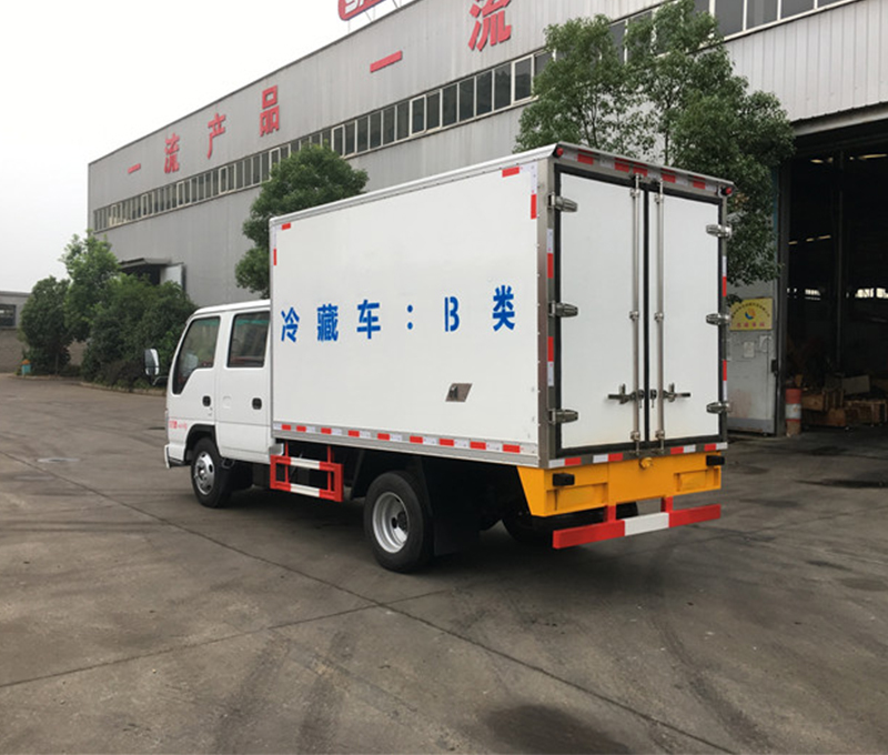 慶鈴五十鈴雙排座3米2冷藏車